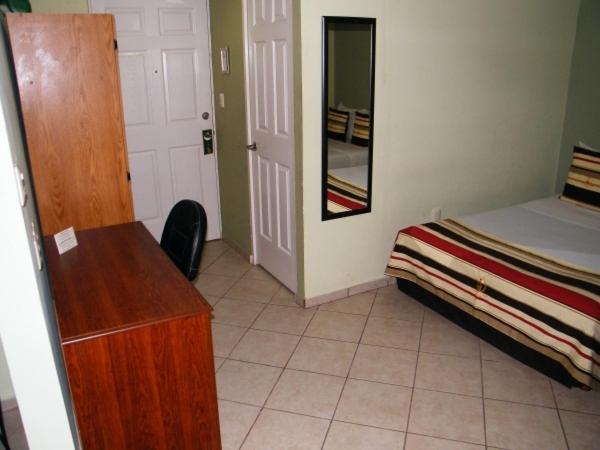 Madero Suites コアツァコアルコス 部屋 写真